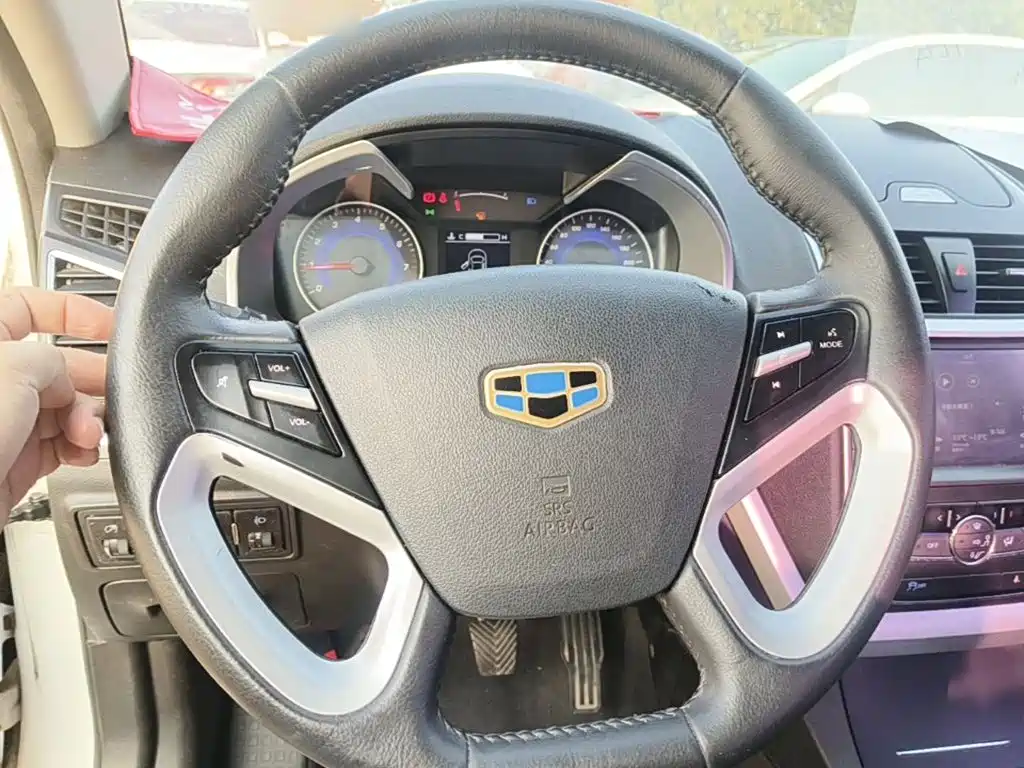 Geely Emgrand 2016 2016 Sedan 1.5L Manual Up Version