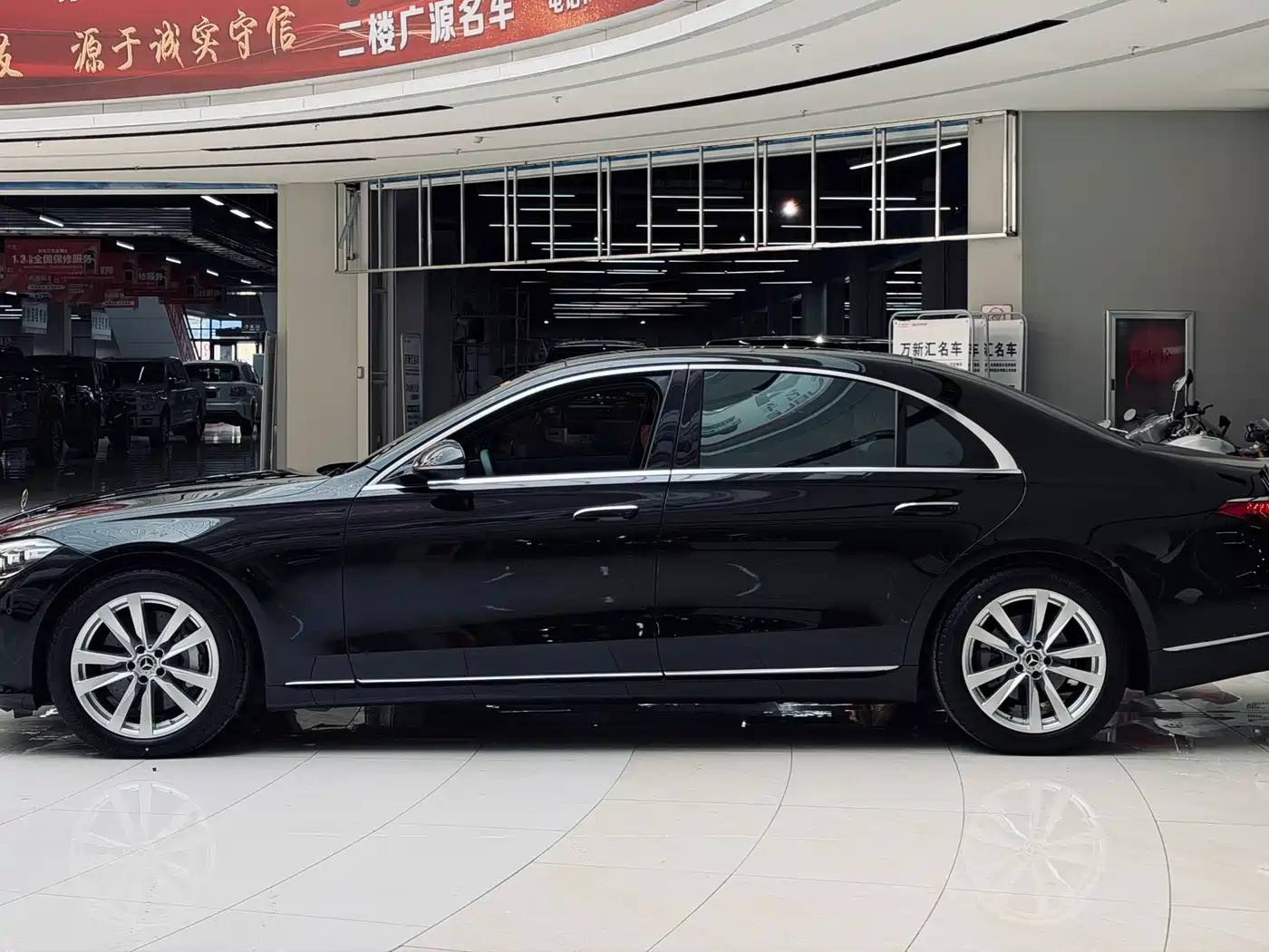 Mercedes-Benz S-Class 2024 S 400 L Business Edition фото 5