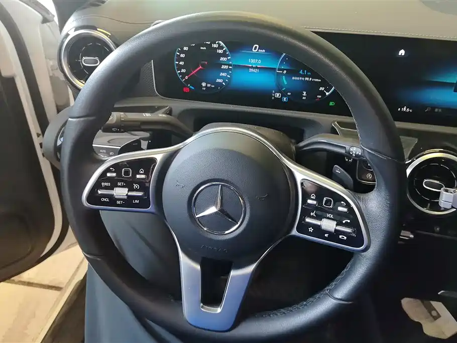 Mercedes-Benz A-Class 2020 Second Facelift A 180 L Sport Sedan фото 15