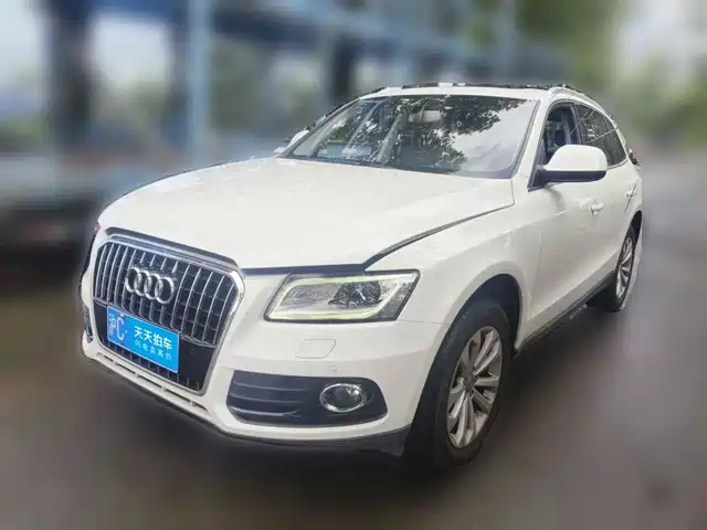 Audi Q5 2015 40 TFSI Technology — фото 1