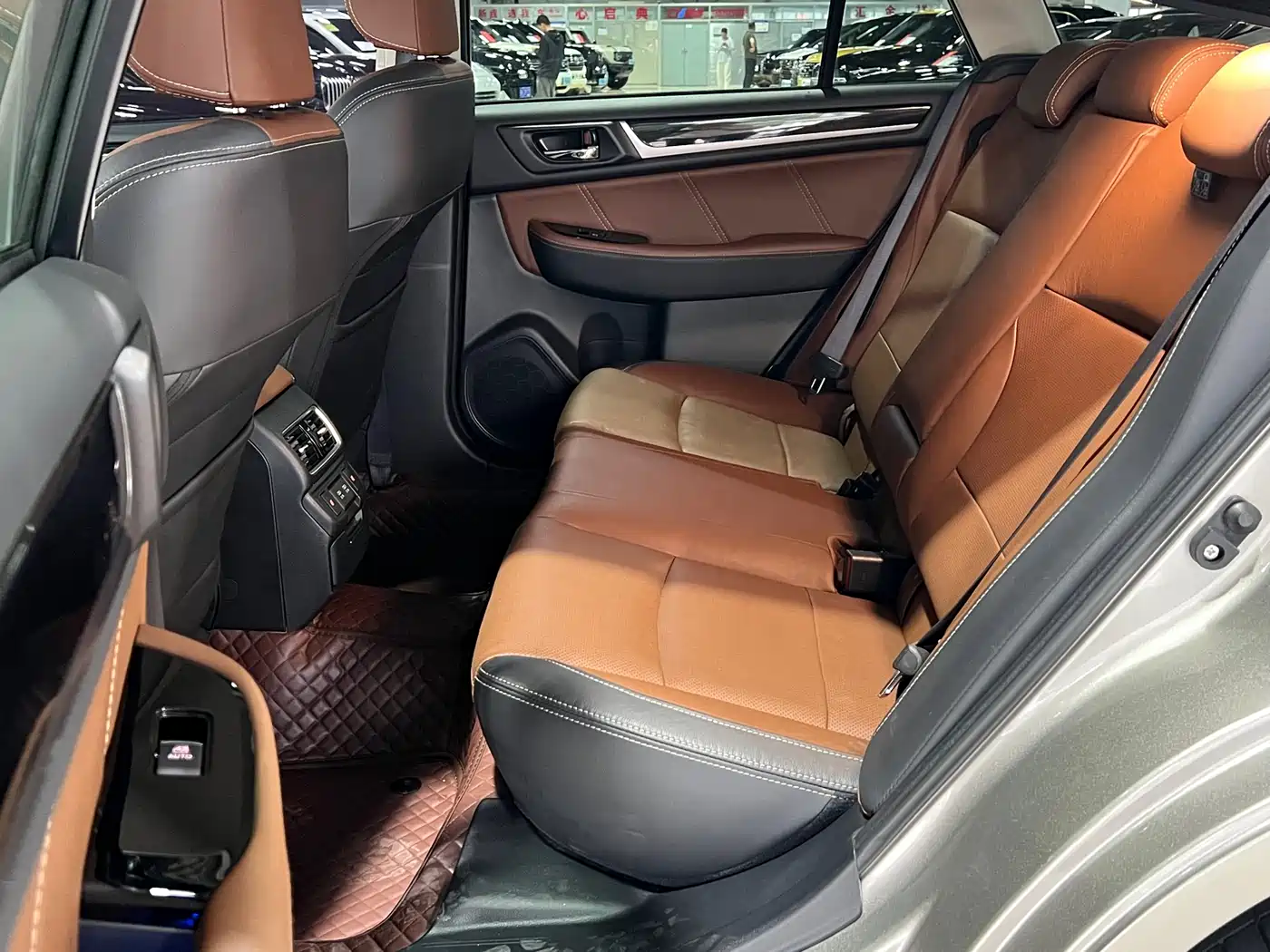 Subaru Outback 2020 Facelift 2.5i Sport Navigation Edition EyeSight фото 19