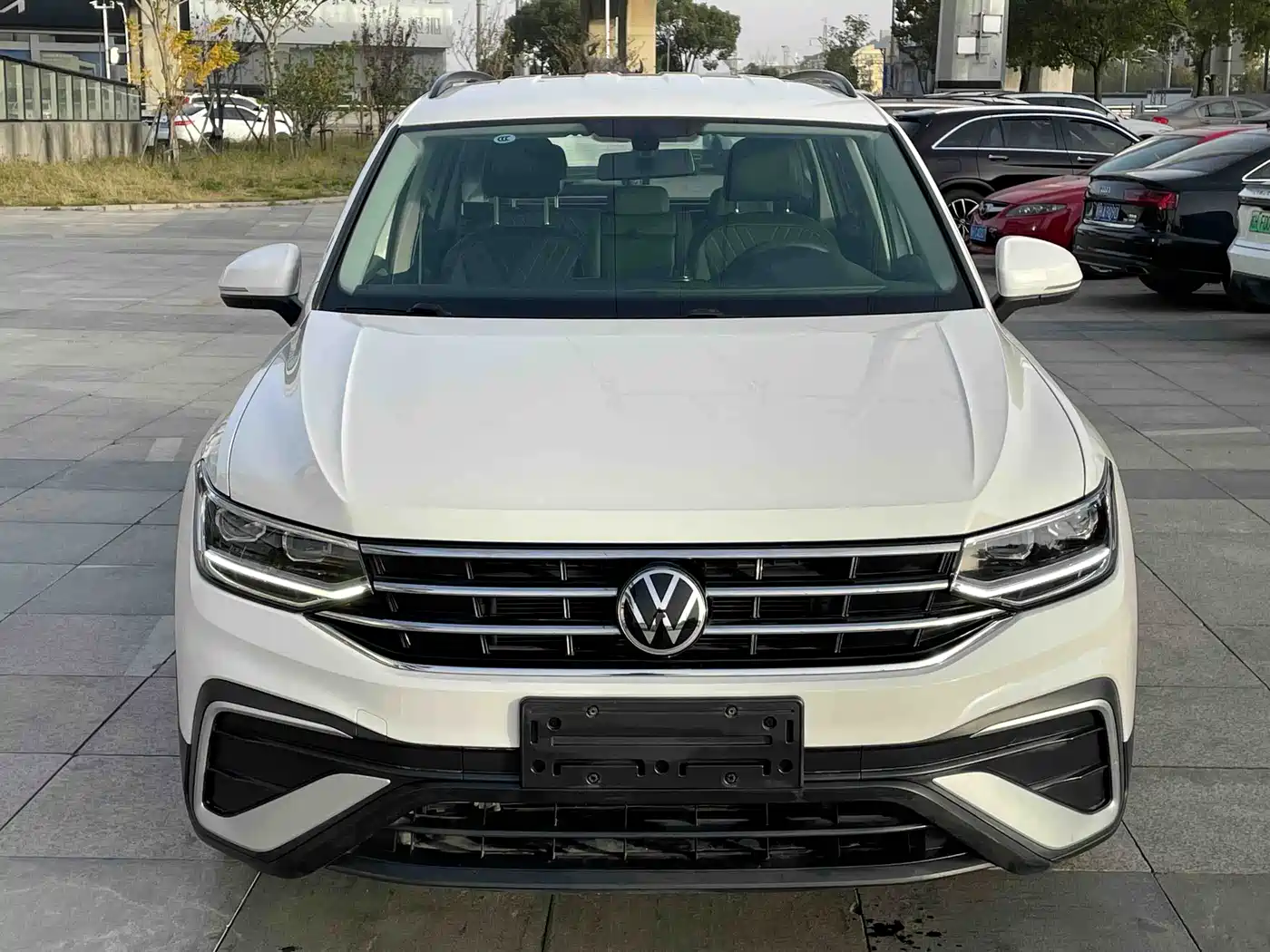 Volkswagen Tiguan L 2022 330TSI Automatic 2WD Comfort Edition фото 2