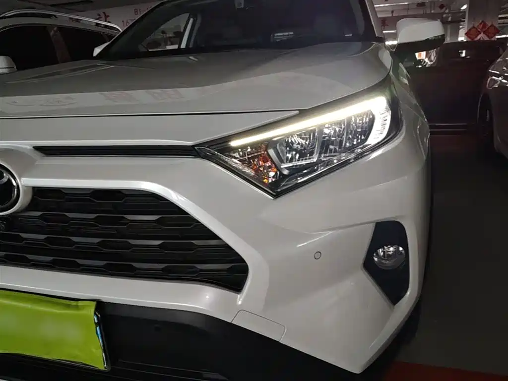 Toyota RAV4 Rongfang 2022 2.0L CVT 2WD Trend Edition фото 24
