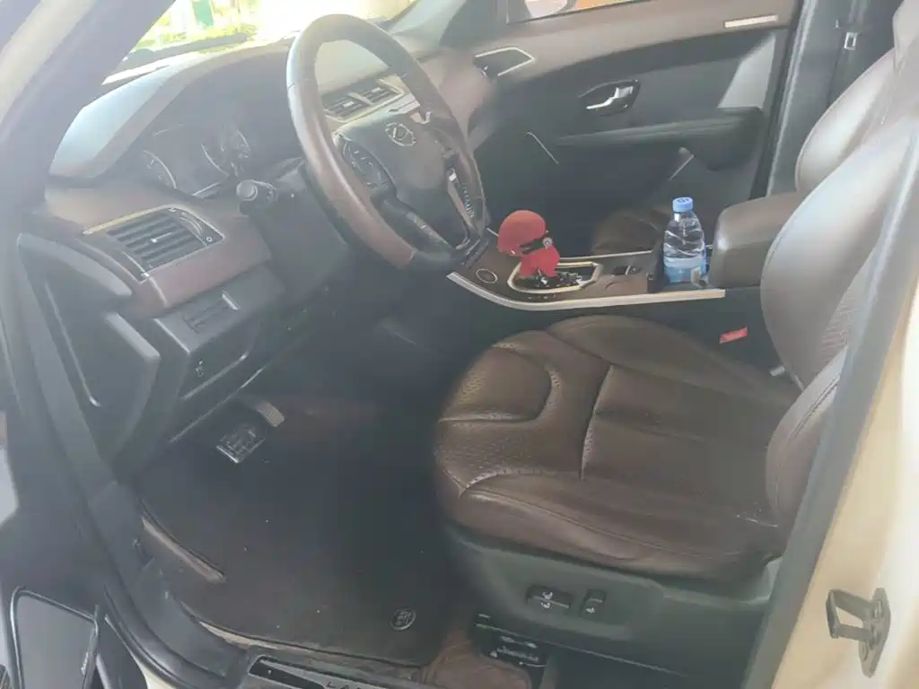 Landwind X7 2017 2016 2.0T Panorama Luxury