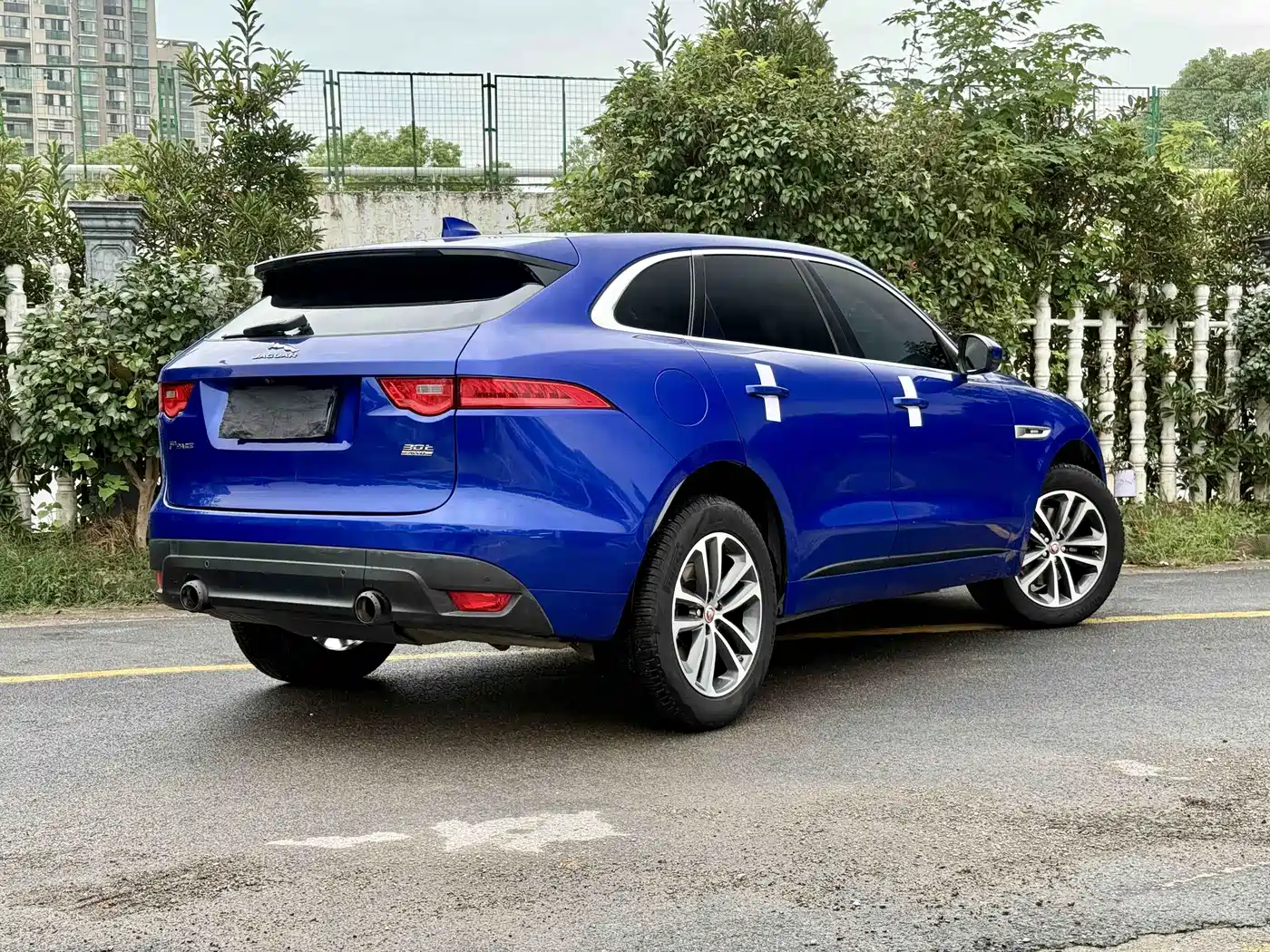 Фото 6 - Jaguar F-PACE