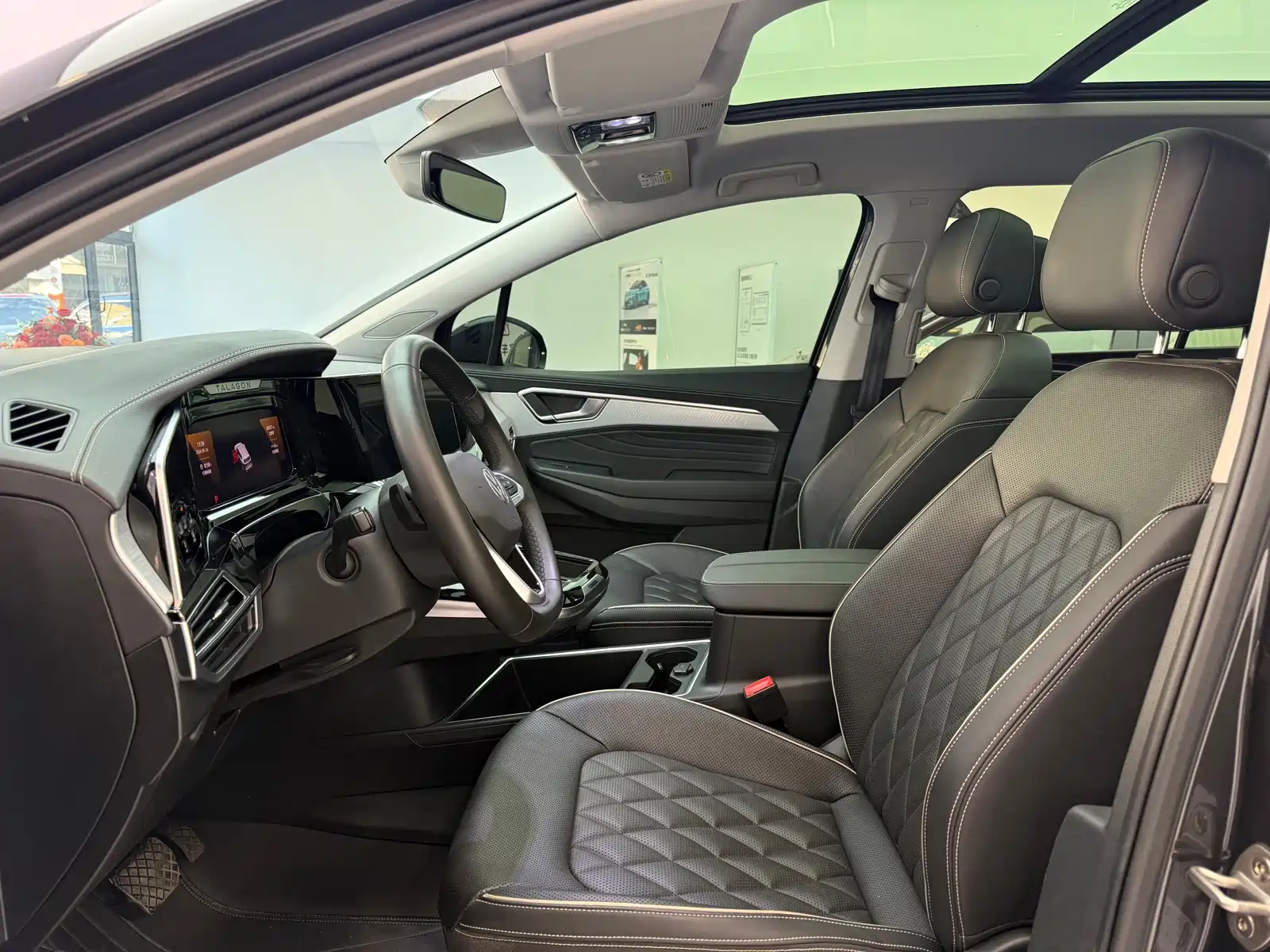 Photo 8 - Volkswagen Talagon