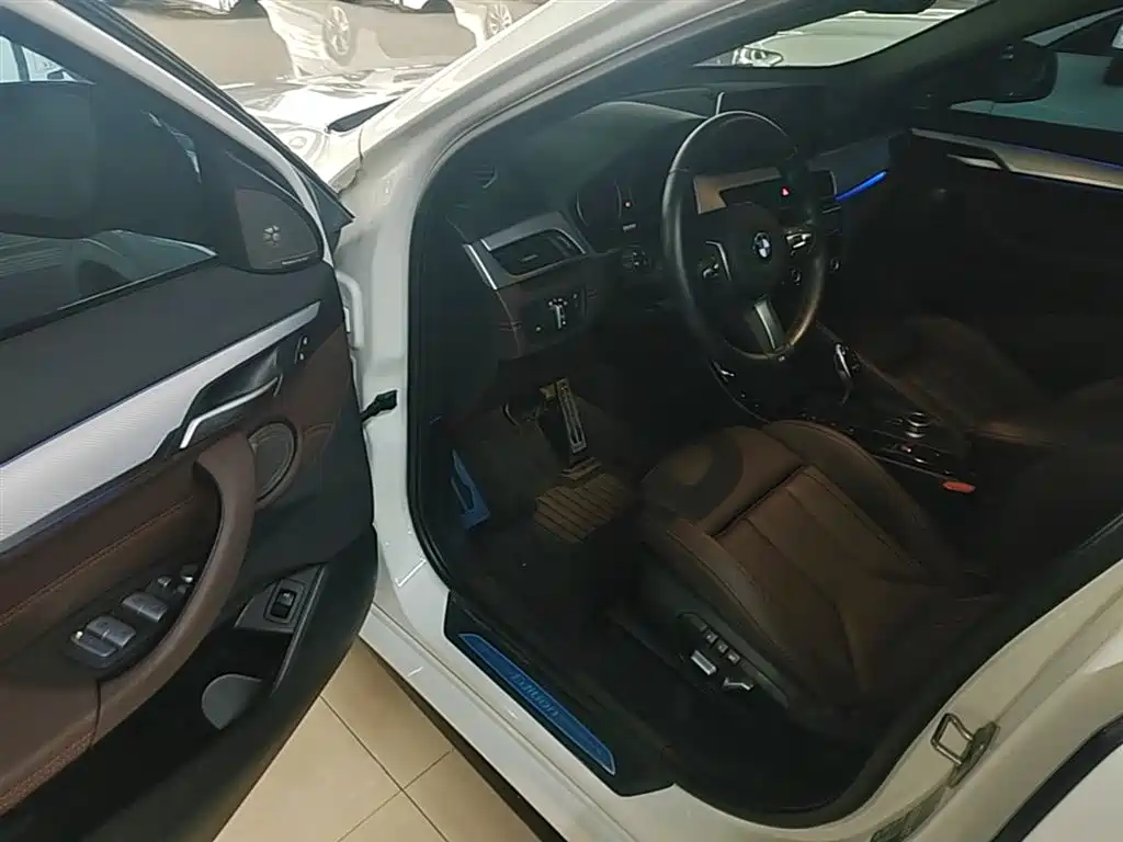 BMW X2 2022 xDrive25i Black Night Edition фото 16