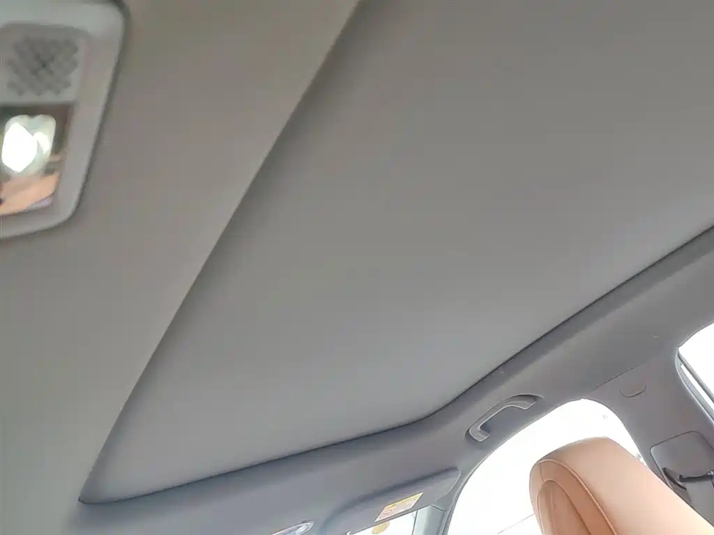 Geely Galaxy Galaxy L7 2025 EM-i 115km Explorer+ Edition фото 18