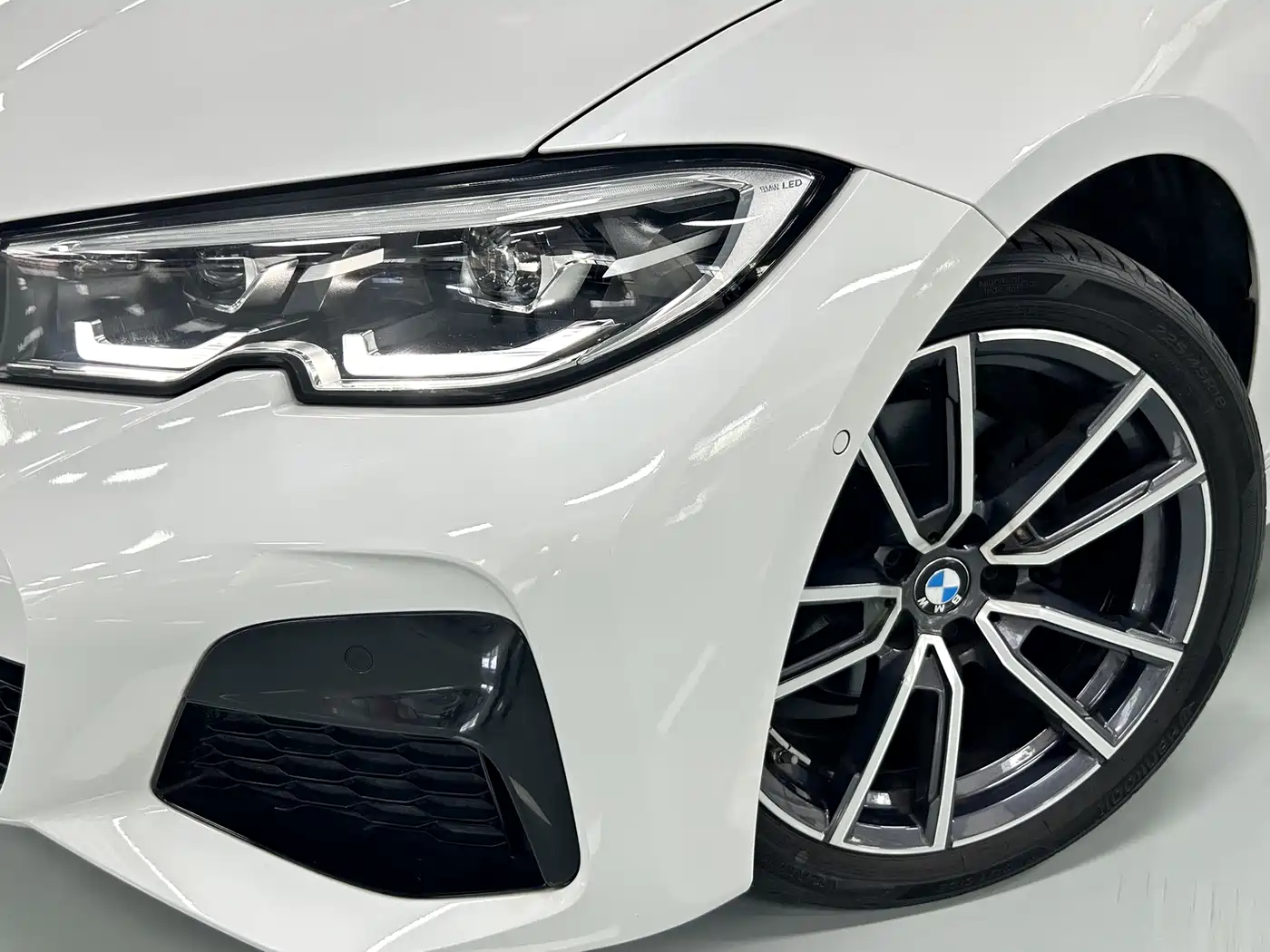 BMW 3 Series 2022 325Li M Sport Package фото 15