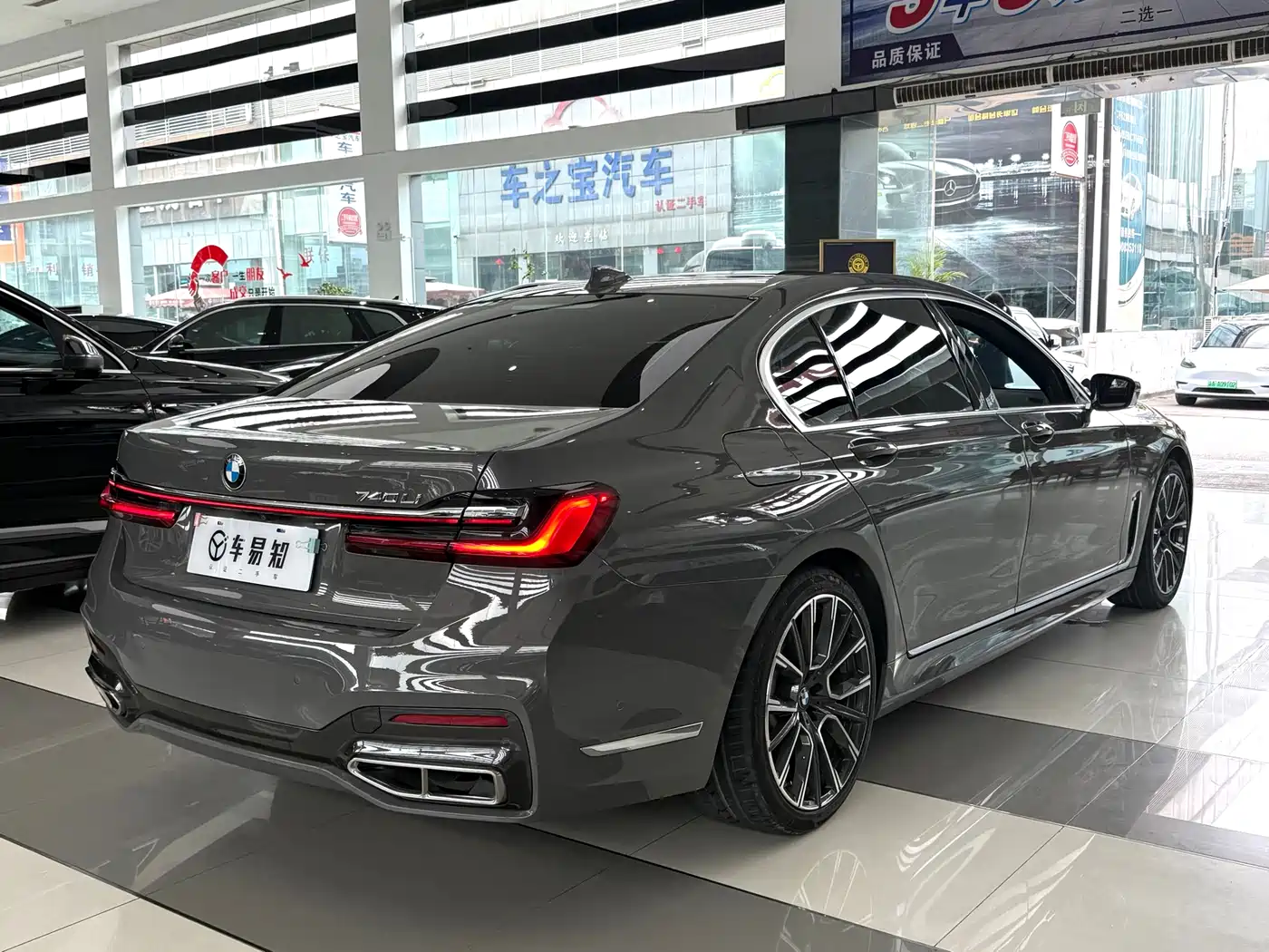 BMW 7 Series 2019 740Li Leading M Sport Package фото 20