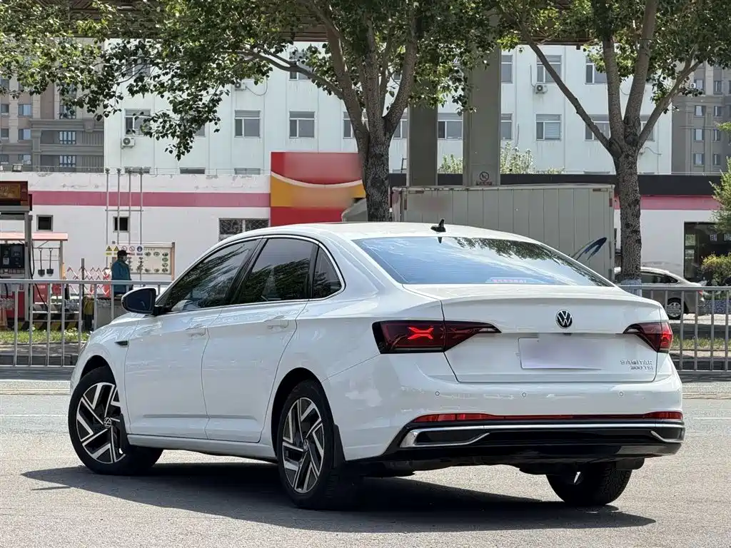 Volkswagen Sagitar 2024 300TSI DSG Surpass Edition фото 11