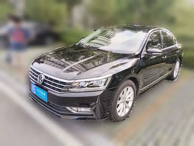Volkswagen Passat 2017 330TSI DSG Prestige — фото 1
