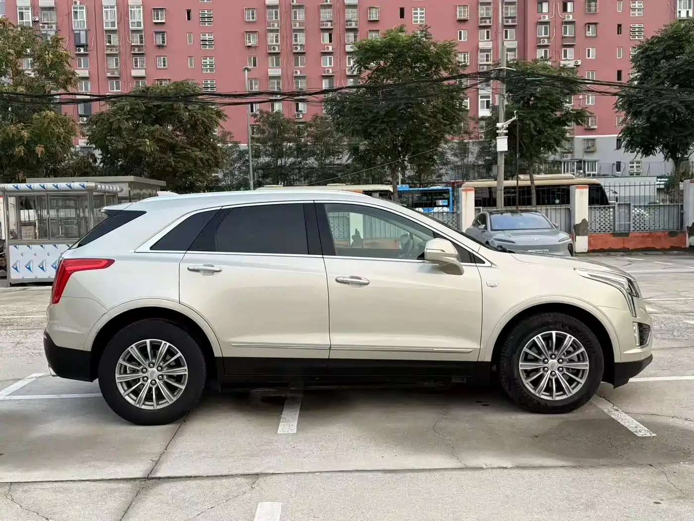 Cadillac XT5 2016 2016 28T AWD Luxury Model