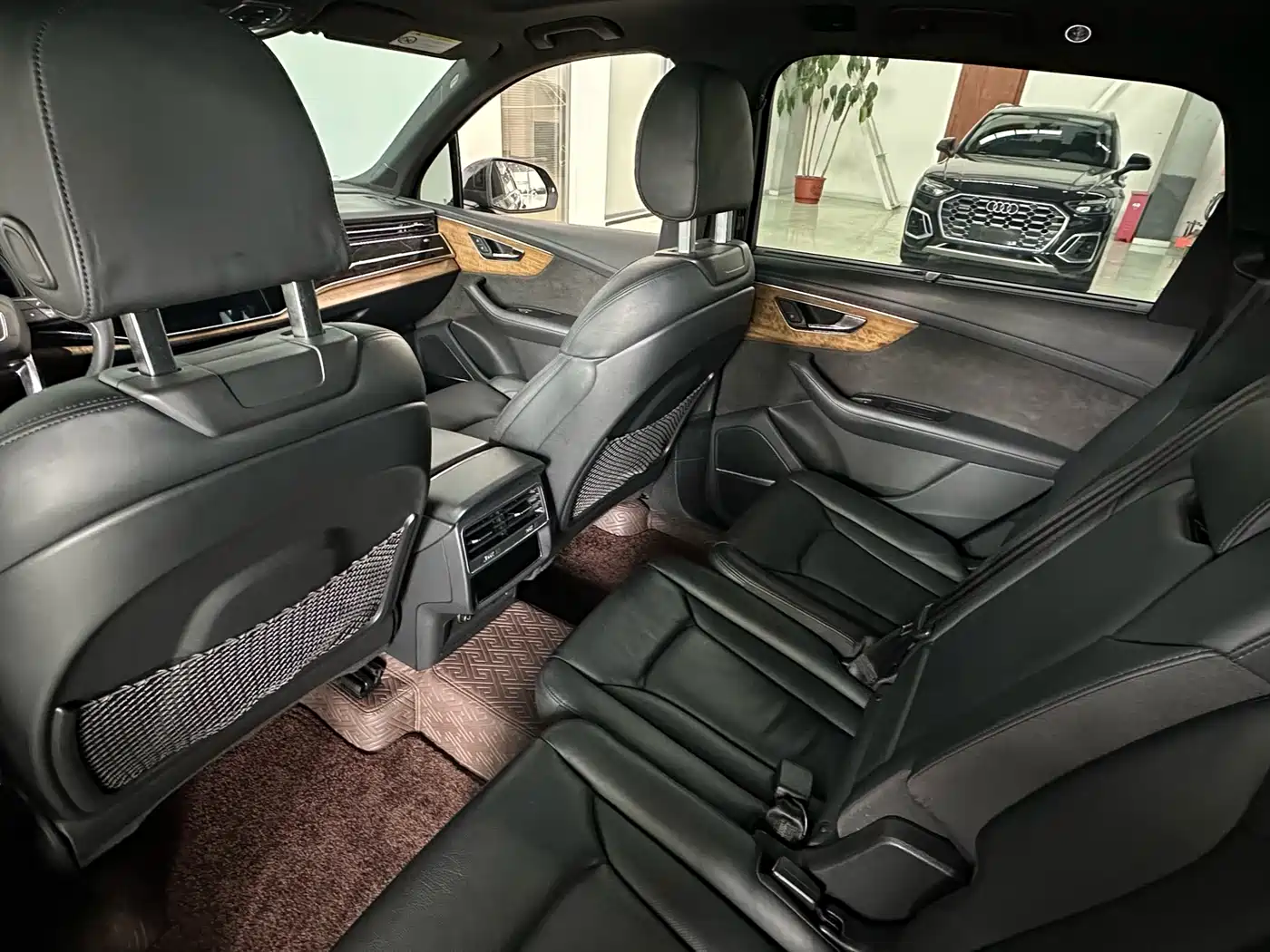 Audi Q7 2021 55 TFSI quattro S line Premium фото 7