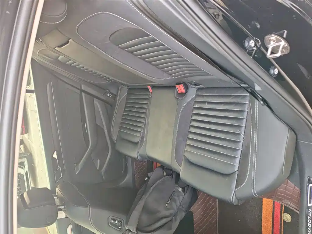 Volkswagen Magotan 2020 330TSI DSG Leading фото 17