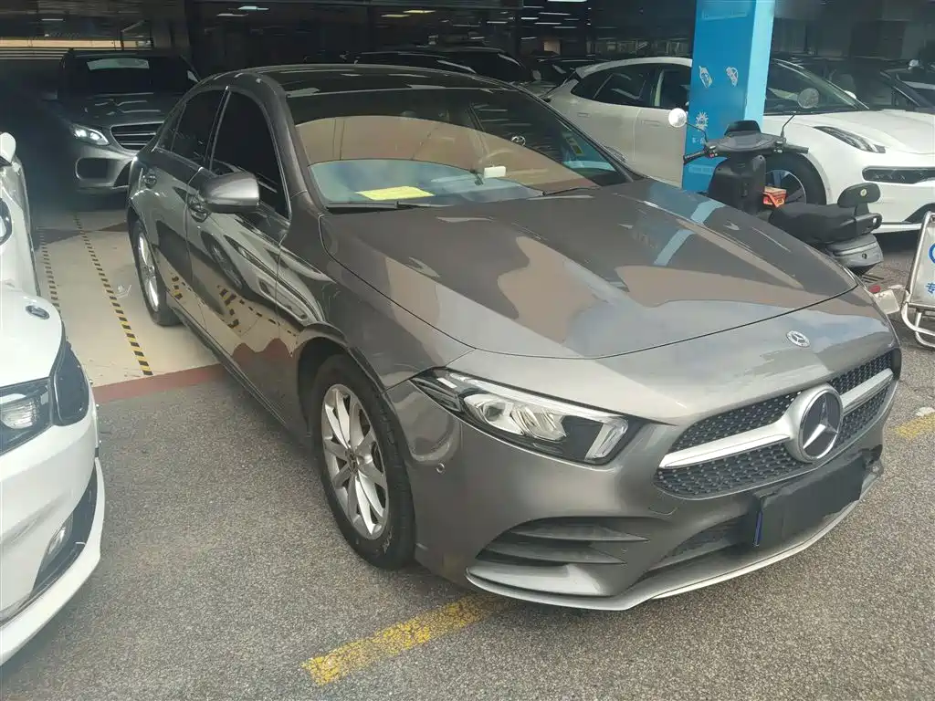 Mercedes-Benz A-Class 2022 A 200 L Sport Sedan Style фото 4