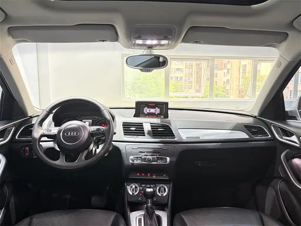 Фото 6 - Audi Q3 (Import)