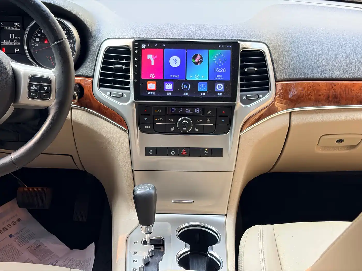 Jeep Grand Cherokee (Import) 2011 2011 Facelift 3.6L Anniversary Navigation Luxury