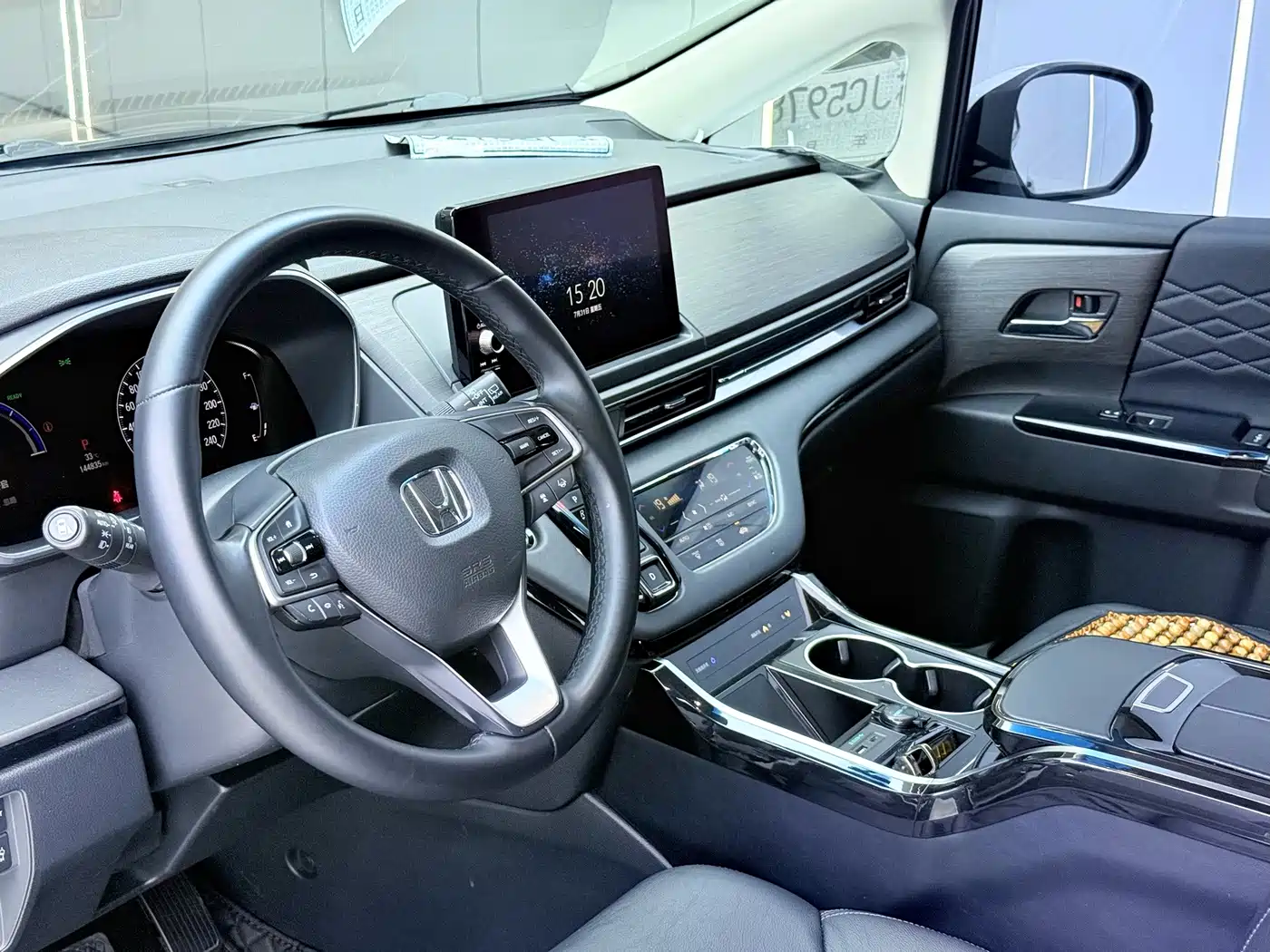 Honda Elysion 2023 2022 2.0L e:HEV Luxury