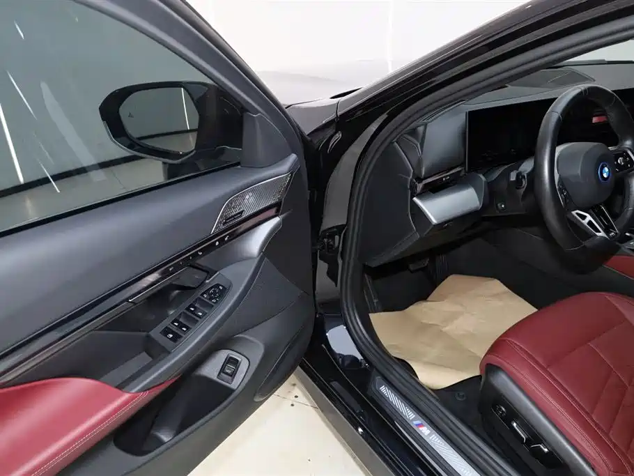 BMW i5 2025 eDrive 40L M Sport Package фото 16