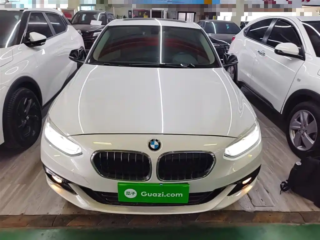 BMW 1 Series 2017 120i Design Package фото 3