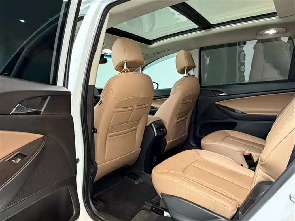 Buick GL6 2021 323T Mild Hybrid Connected Luxury фото 13