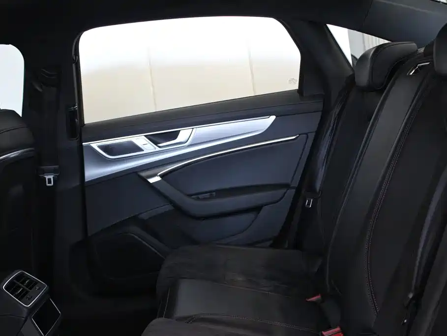 Audi A6L 2024 45 TFSI Premium Dynamic фото 8