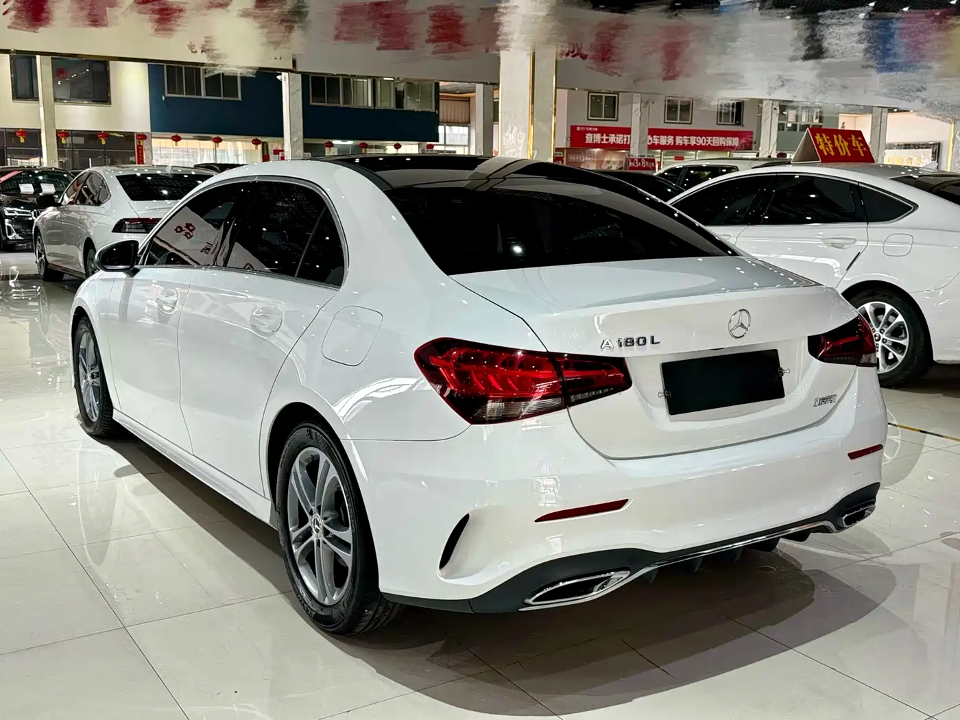 Mercedes-Benz A-Class 2022 A 180 L Sport Sedan фото 17