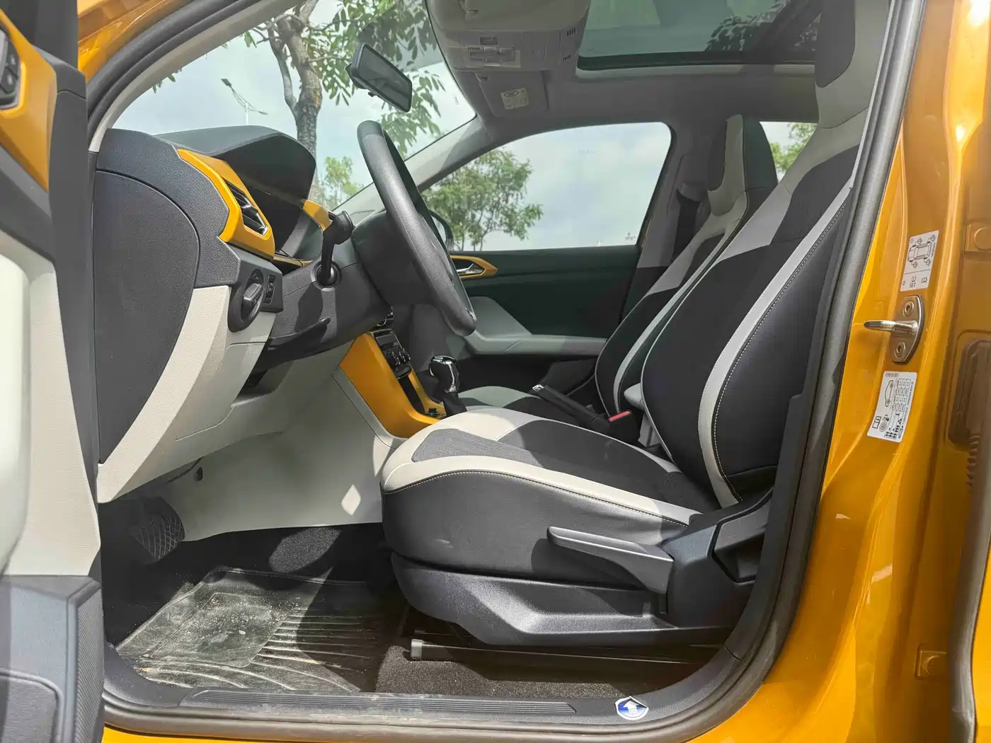 Volkswagen T-Cross 2019 280TSI DSG Comfort Edition фото 12
