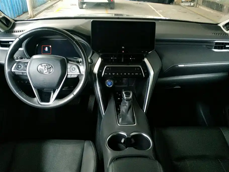 Toyota Lingfang HARRIER 2022 Hybrid 2.5L CVT 4WD Flagship Edition фото 12
