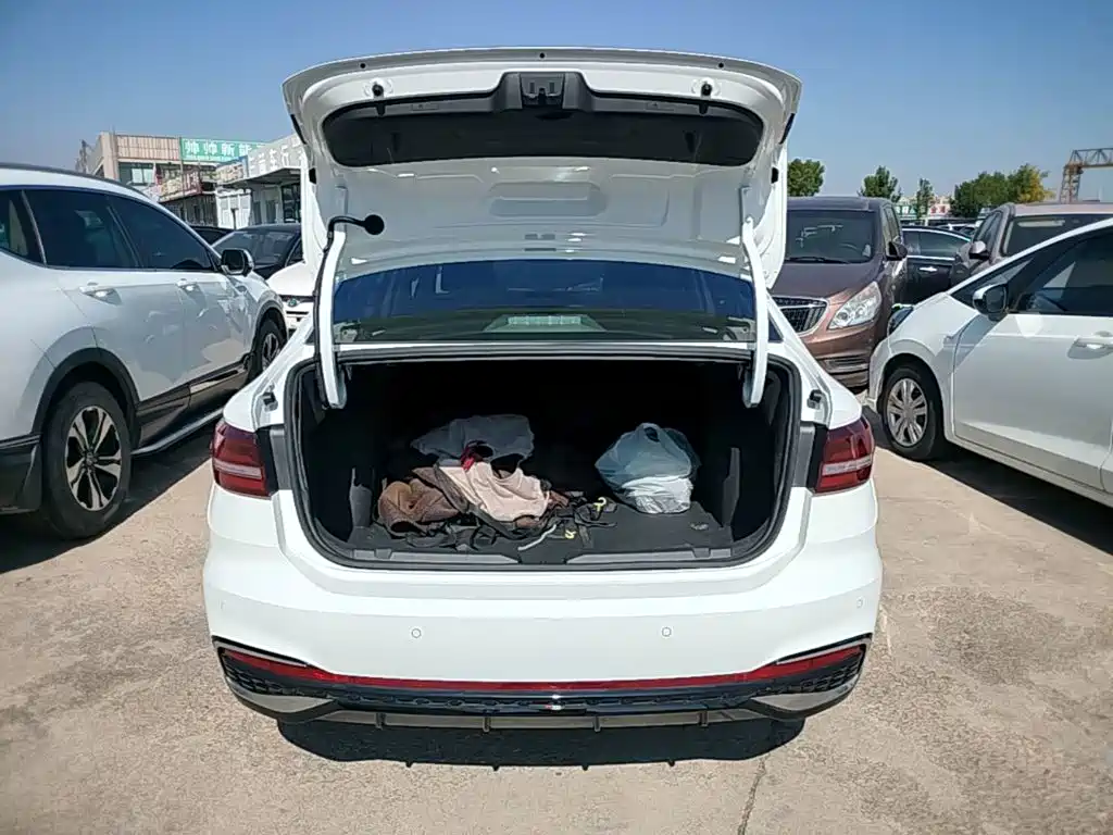 Volkswagen Lavida, миниатюра 15