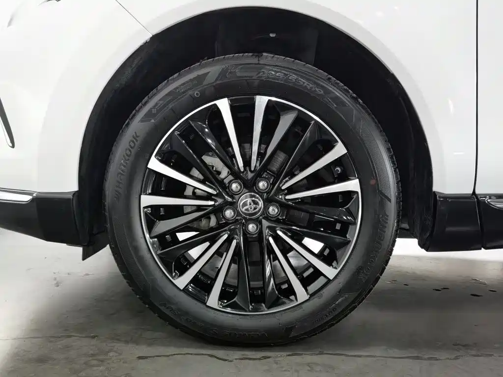 Toyota Venza 2024 2023 2.0L CVT FWD Premium