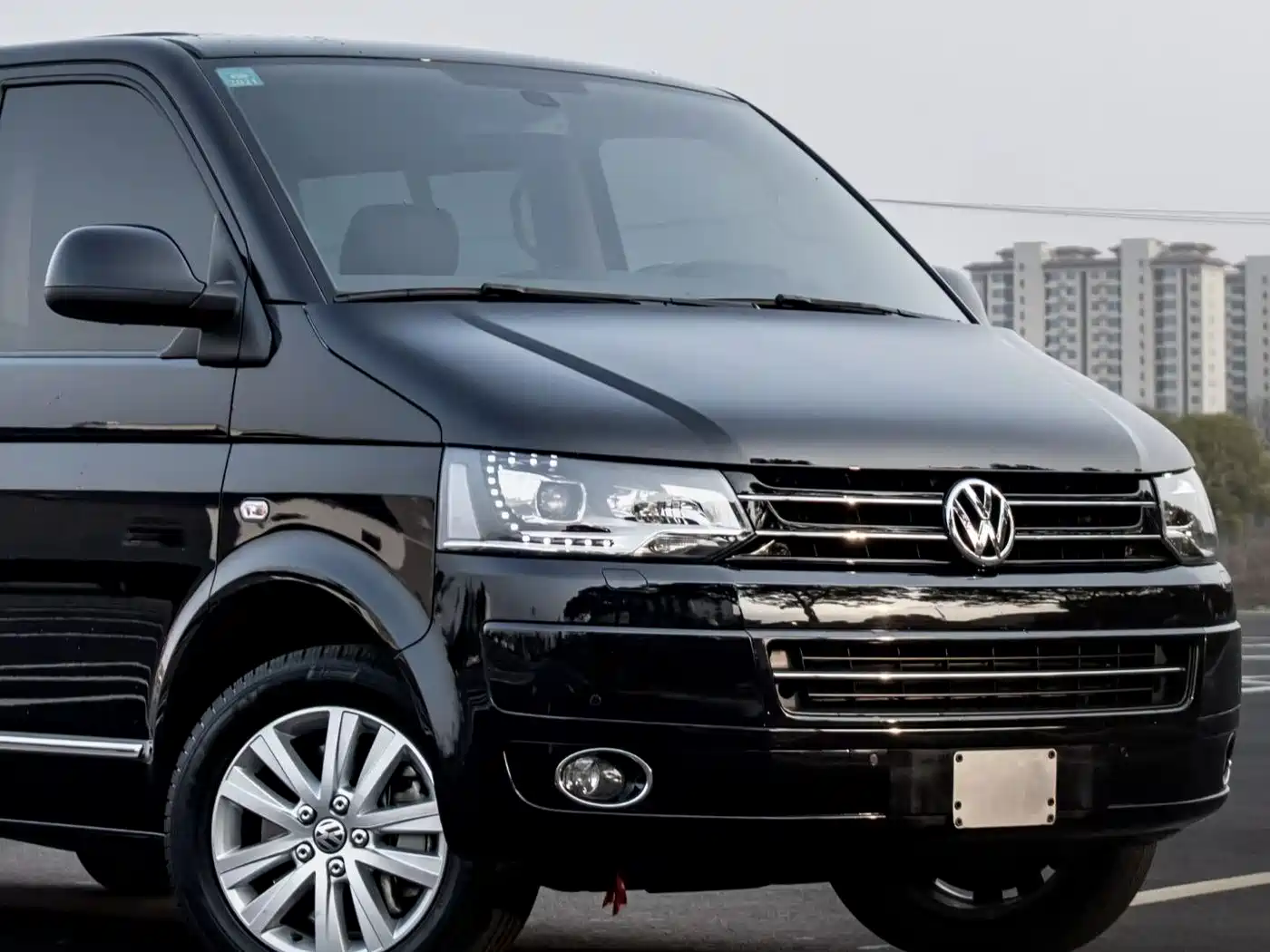Volkswagen Multivan 2012 2.0TSI 4WD Premium фото 2