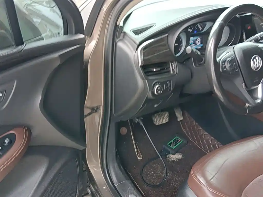 Buick Envision Plus 2017 28T AWD Elite фото 16