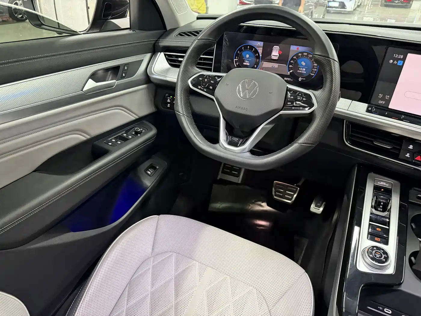 Volkswagen Talagon 2023 380TSI 4WD R-Line Touring Edition фото 9
