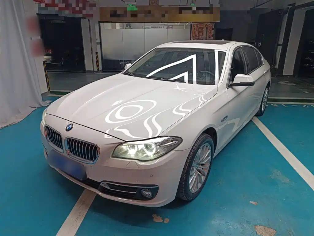 BMW 5 Series 2014 525Li Luxury Design Package