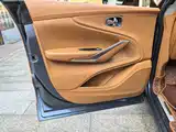 Фото 26 - Aston Martin DBX
