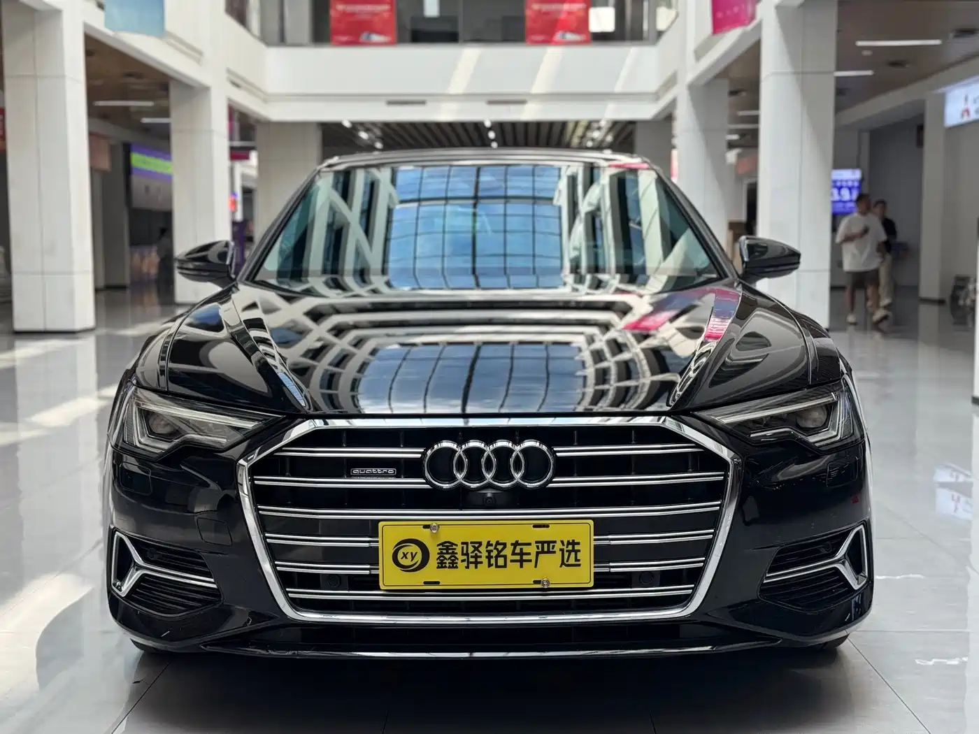 Фото 2 - Audi A6L