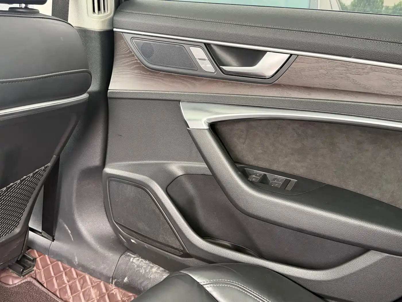 Audi A6L 2019 45 TFSI quattro Exclusive Elegance фото 9