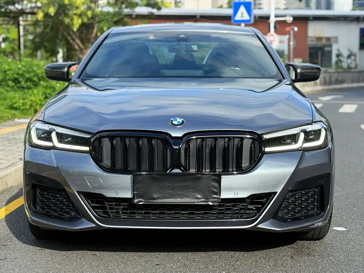 BMW 5 Series (Import) 2021 525i M Sport Package фото 2