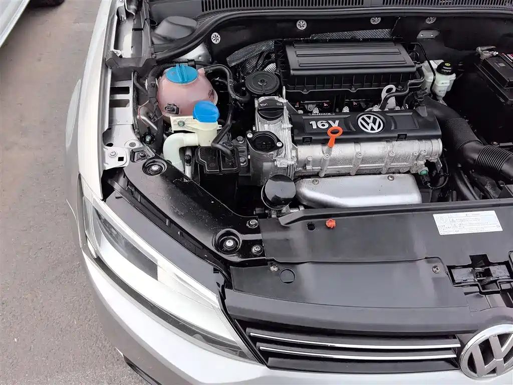 Volkswagen Sagitar 2014 1.6L Manual Comfort фото 25