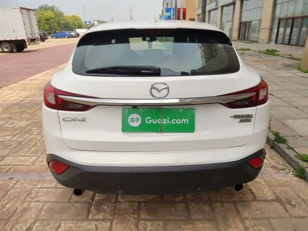 Фото 6 - Mazda CX-4
