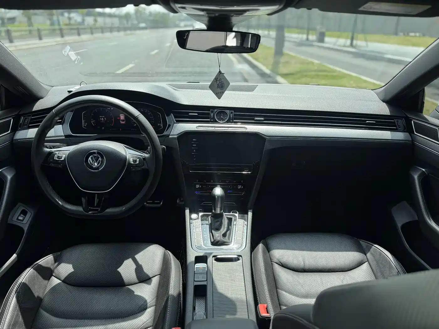 Volkswagen FAW-Volkswagen CC 2020 330TSI Glamour Version China VI фото 8