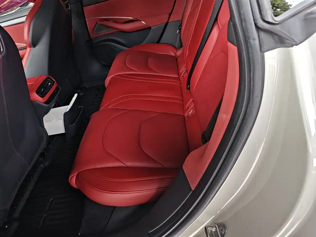 Xiaomi Auto Xiaomi SU7 2024 AWD Extended Range Advanced Smart Driving Max Edition фото 17