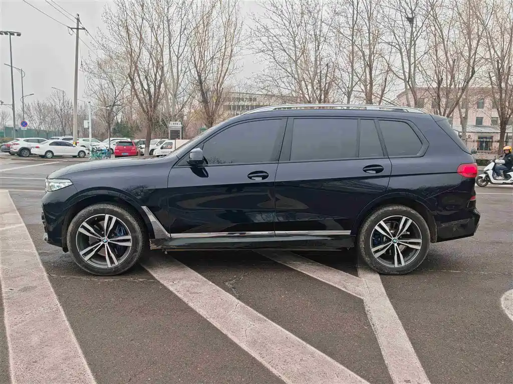 BMW X7 2021 xDrive40i Premium M Sport Package фото 22