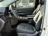 Фото 5 - Toyota Granvia