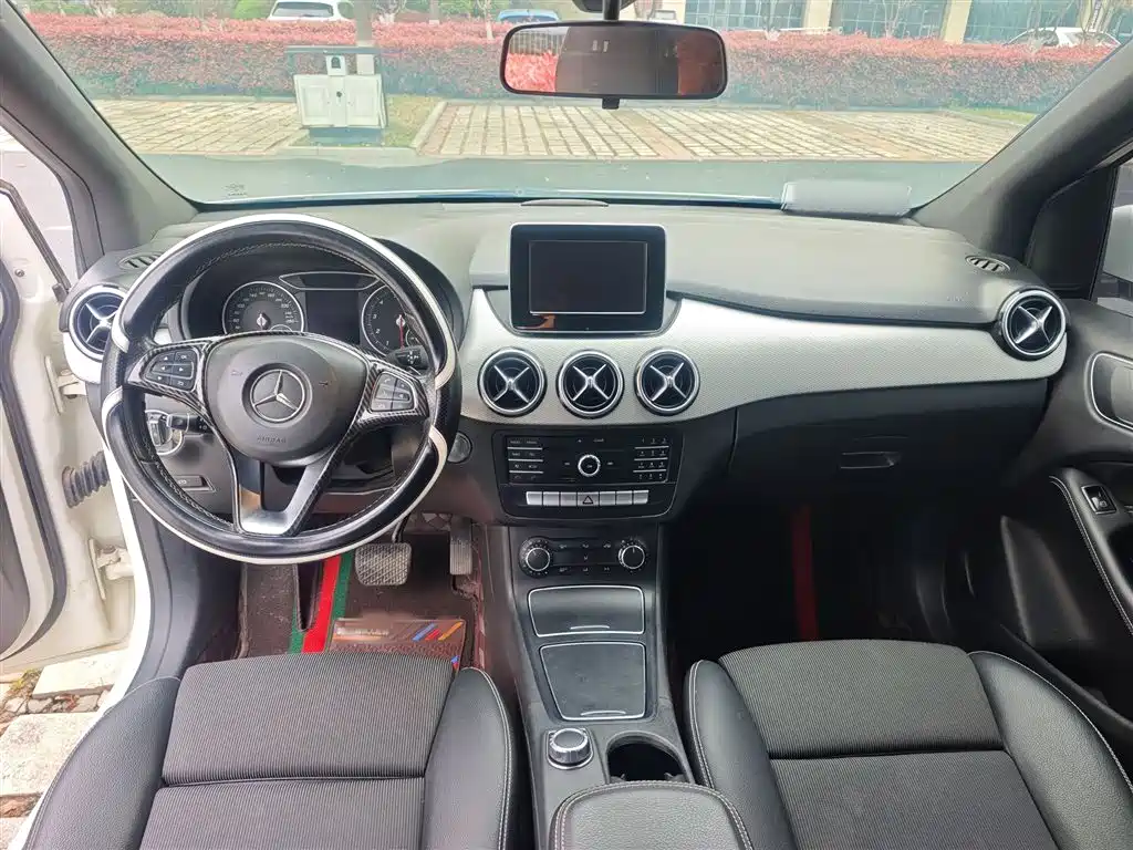 Mercedes-Benz B-Class 2015 B 200 Dynamic фото 15