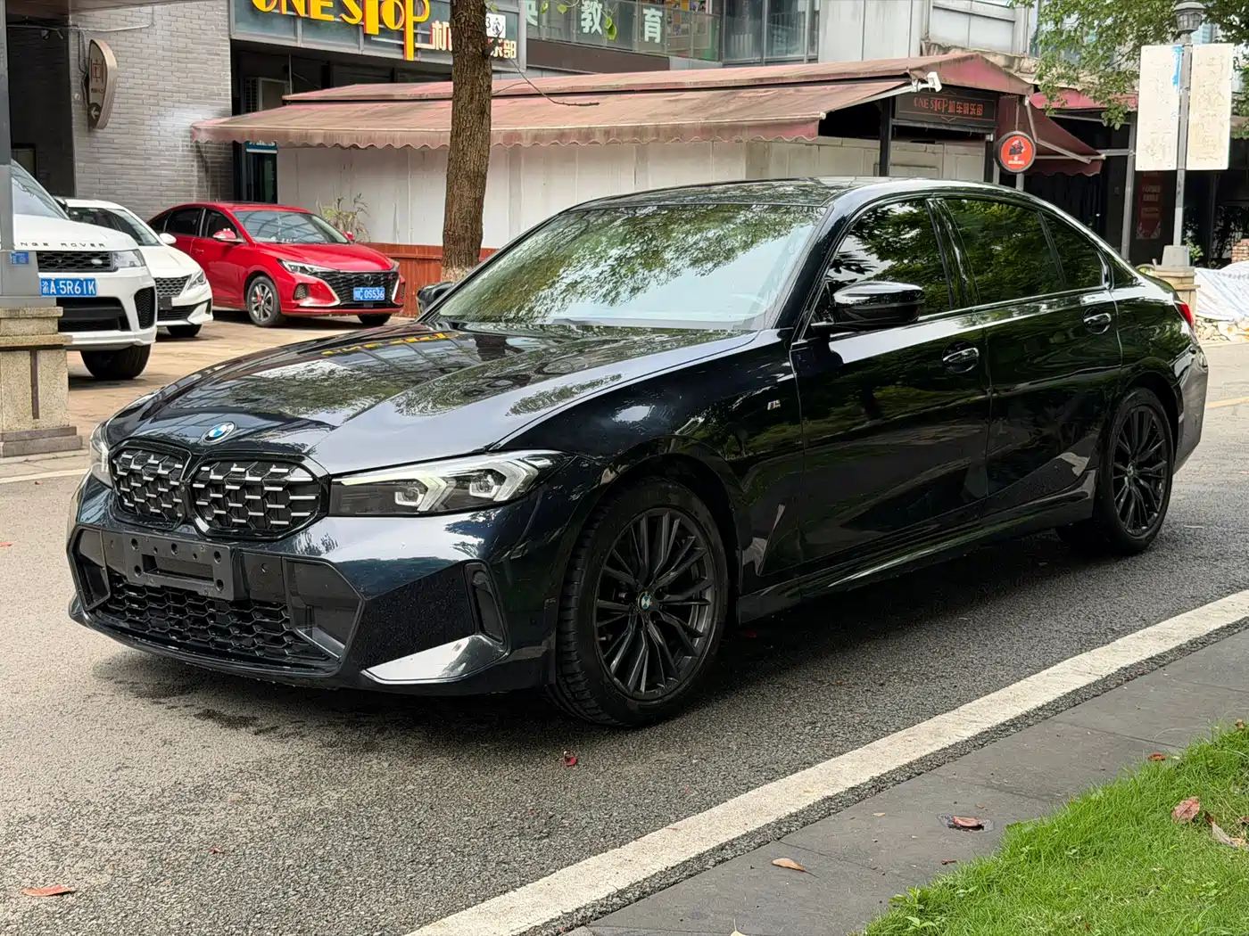 BMW 3 Series 2023 325Li M Sport Black Night Package