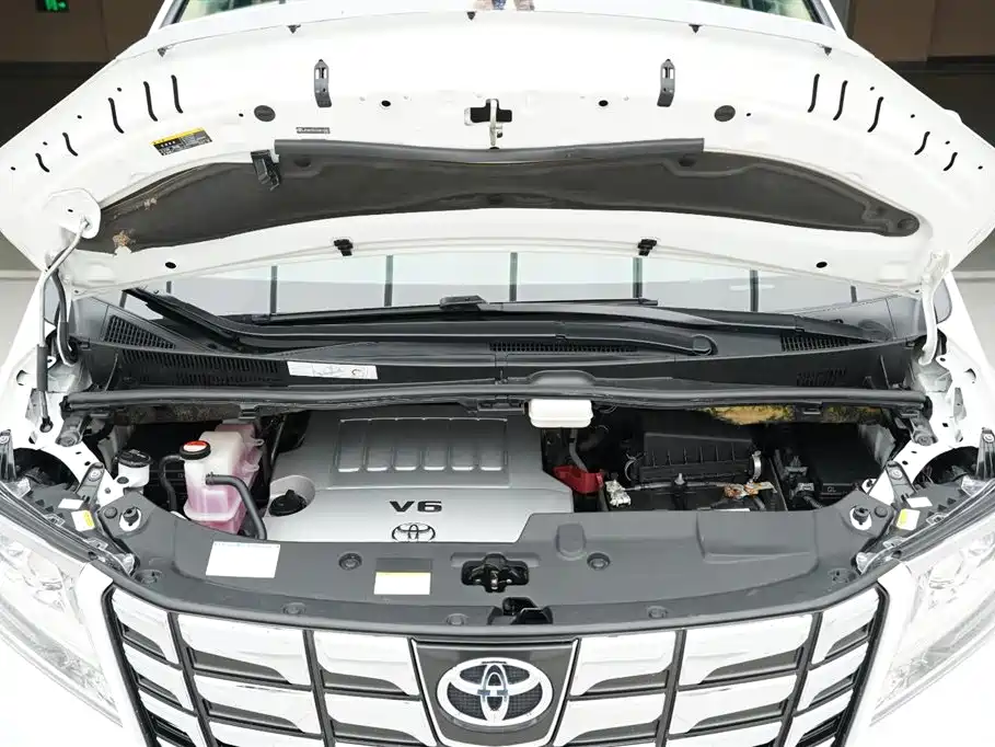 Toyota Alphard 2015 3.5L Premium Edition фото 35