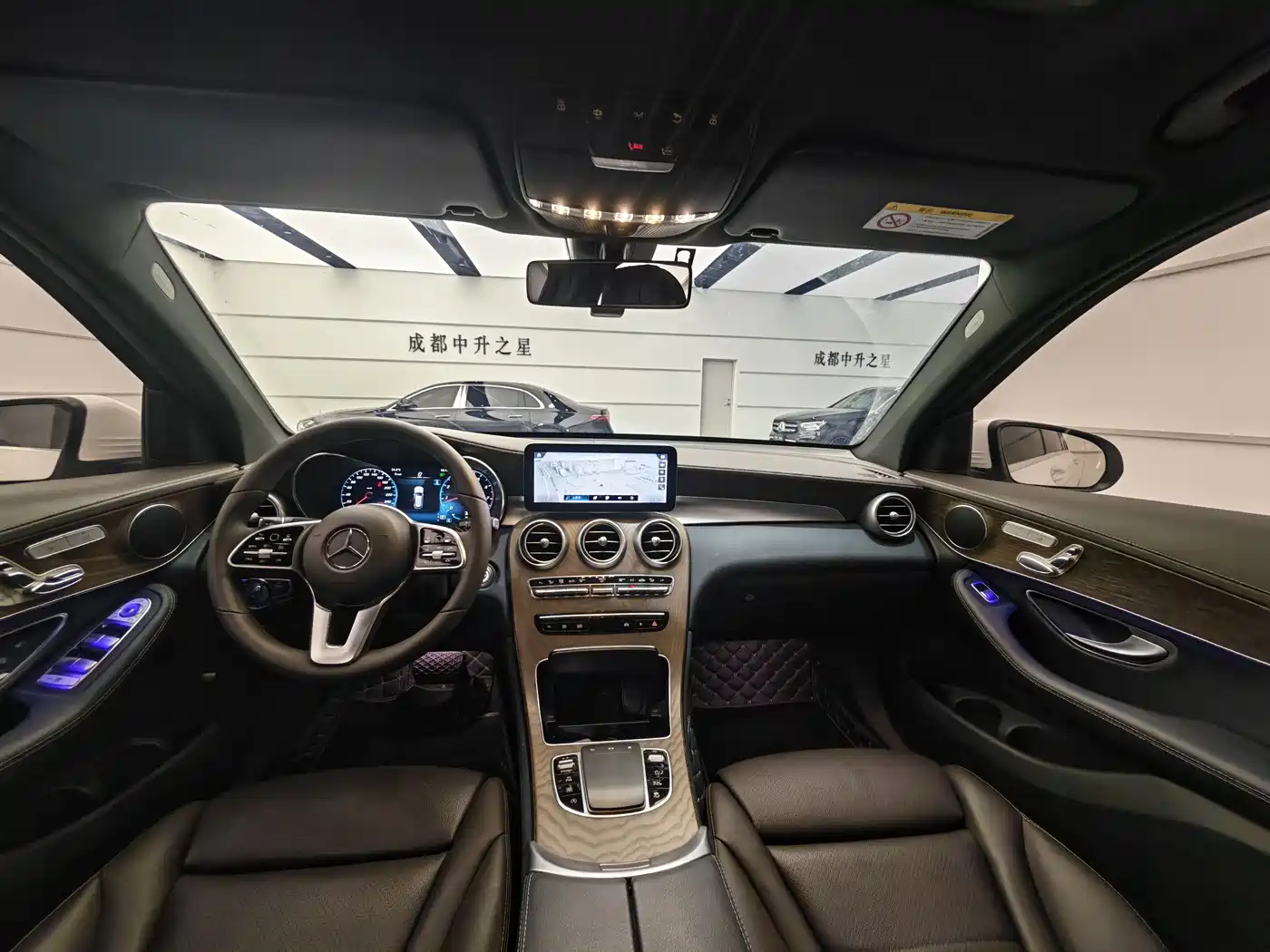 Mercedes-Benz GLC 2022 Model GLC 260 L 4MATIC Luxury Edition фото 9